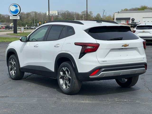 2026 Chevrolet Trax LT - Photo 6