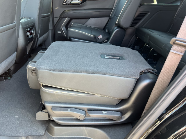 2026 Chevrolet Tahoe Premier - Photo 7