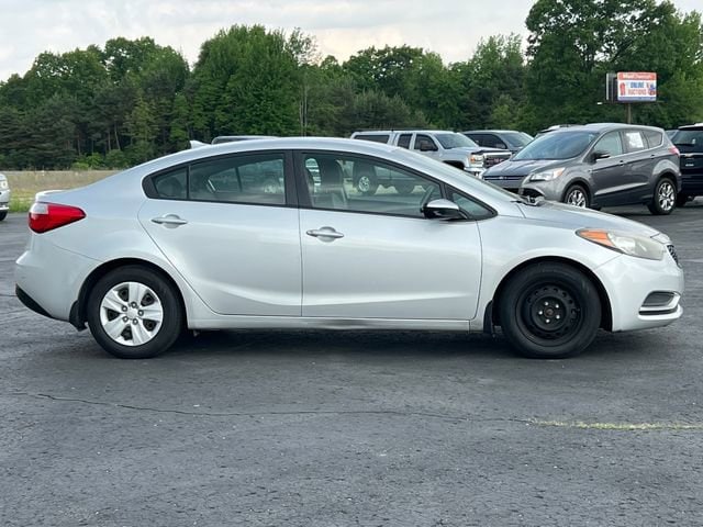 Used 2015 Kia Forte LX with VIN KNAFK4A67F5376251 for sale in Rockford, MI