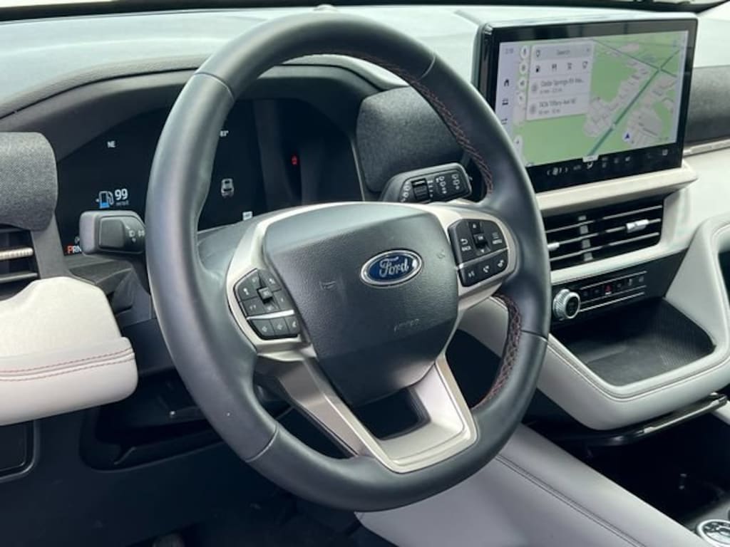 Used 2025 Ford Explorer Active SUV
