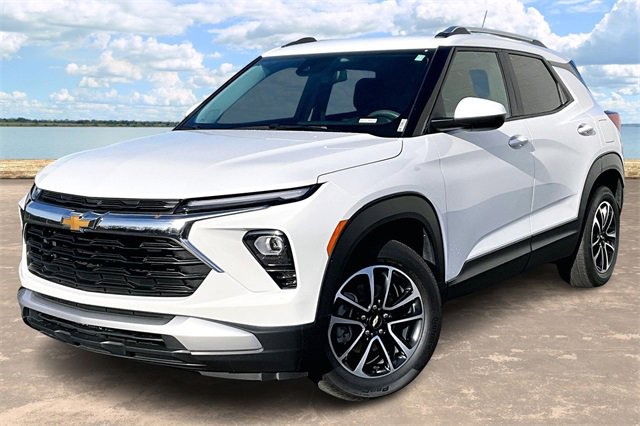 2024 Chevrolet Trailblazer LT photo 3