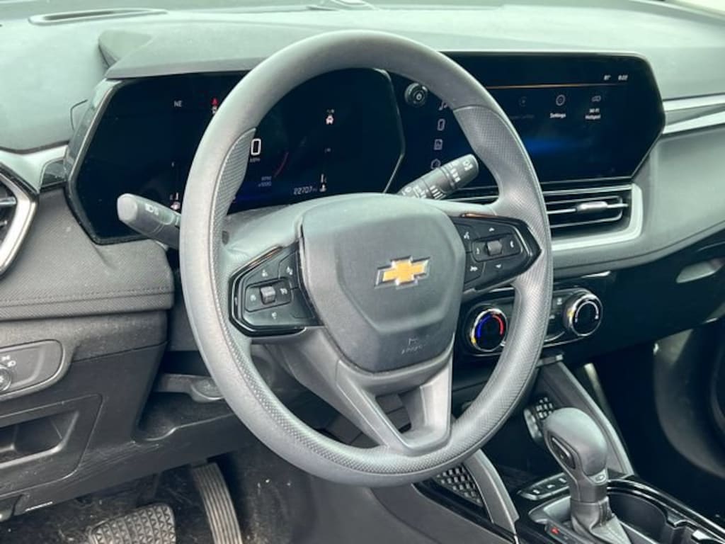 Used 2024 Chevrolet Trailblazer LT SUV