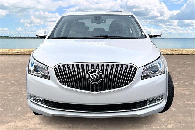 2015 Buick LaCrosse Leather photo 2