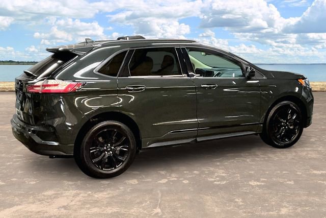 2022 Ford Edge SE