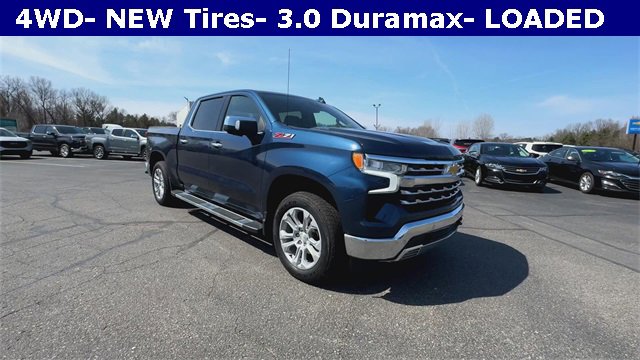 Used 2022 Chevrolet Silverado 1500 LTZ with VIN 1GCUDGET8NZ586869 for sale in Rockford, MI