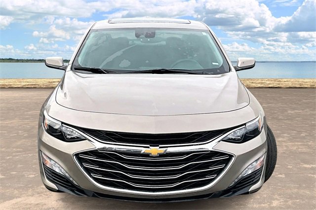 2023 Chevrolet Malibu 1LT photo 2