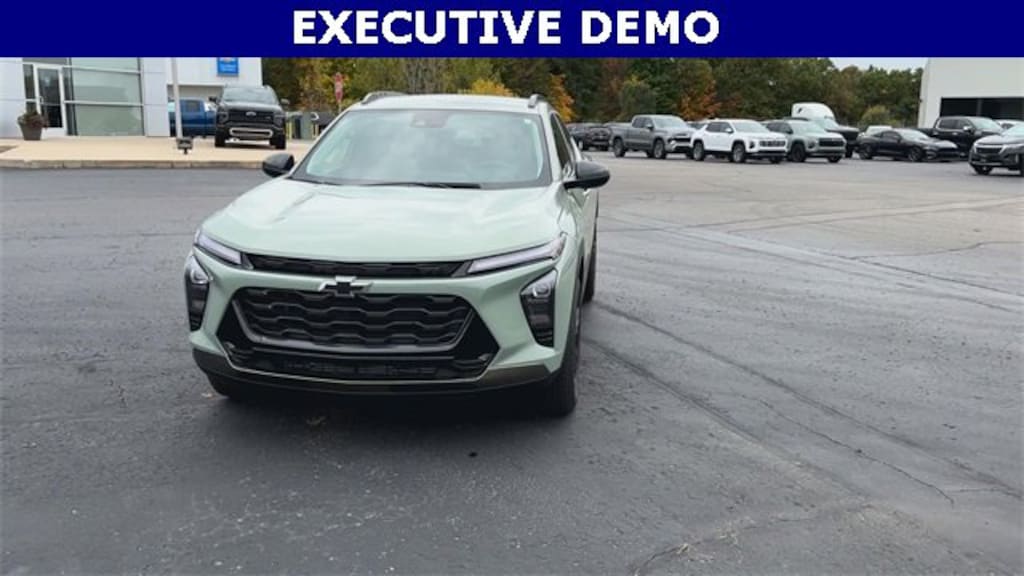 Used 2025 Chevrolet Trax Activ SUV