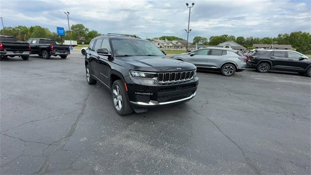 Used 2021 Jeep Grand Cherokee L Limited with VIN 1C4RJKBG0M8170778 for sale in Rockford, MI