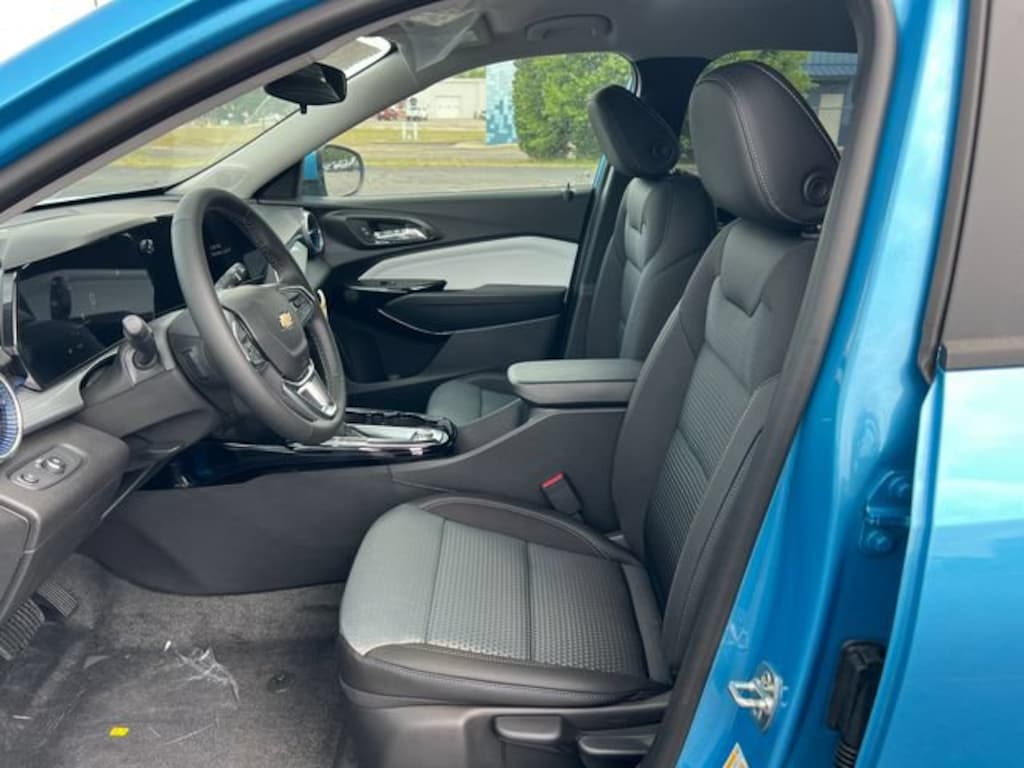 New 2026 Chevrolet Trax LT SUV