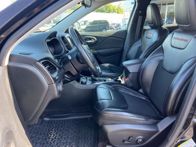Used 2019 Jeep Cherokee Trailhawk 4x4 SUV