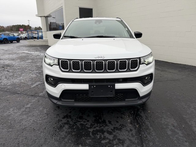 2024 Jeep Compass Latitude photo 4