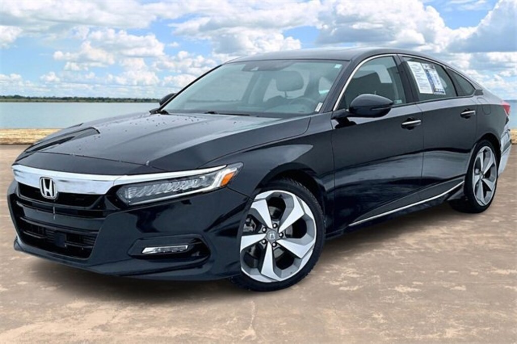 Used 2018 Honda Accord Touring 2.0T Sedan