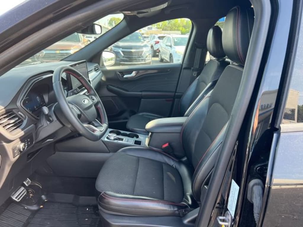 Used 2024 Ford Escape ST-Line Select SUV