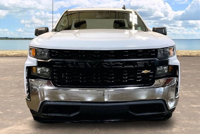 Used 2021 Chevrolet Silverado 1500 Work Truck with VIN 3GCNWAEHXMG163975 for sale in Rockford, MI