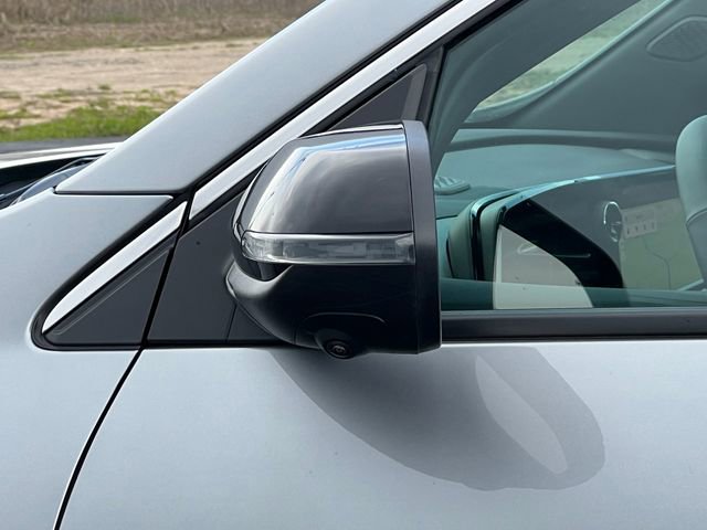 2025 Chevrolet Traverse LT - Photo 37
