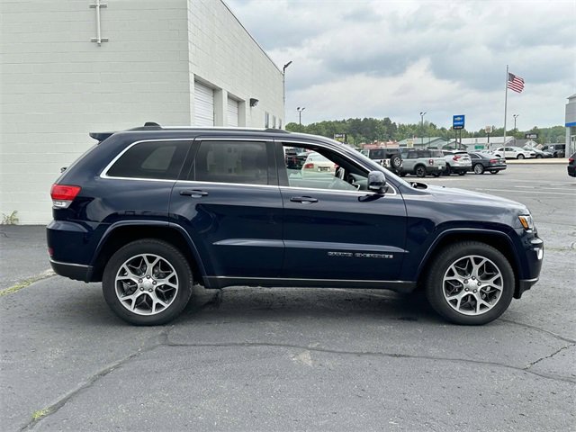 Used 2018 Jeep Grand Cherokee Limited Sterling Edition with VIN 1C4RJFBG8JC120243 for sale in Rockford, MI