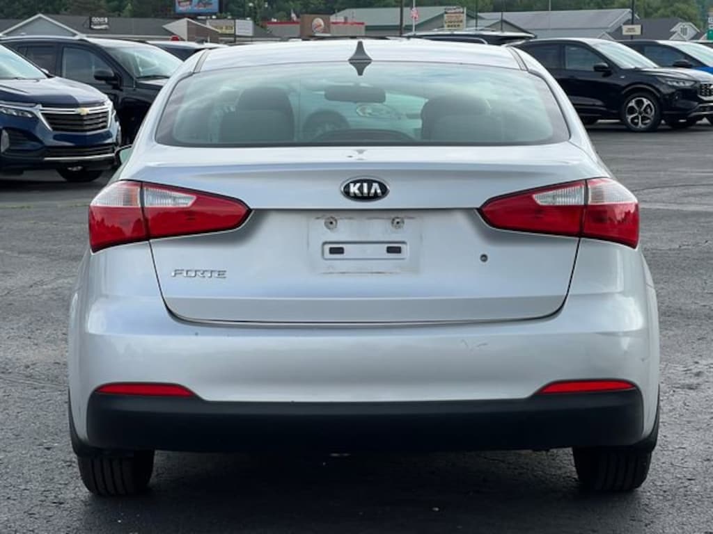Used 2015 Kia Forte LX Sedan