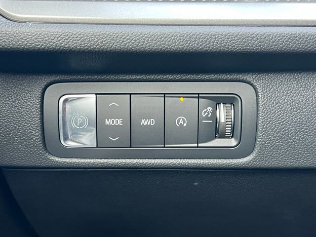 2025 Chevrolet Traverse LT - Photo 18
