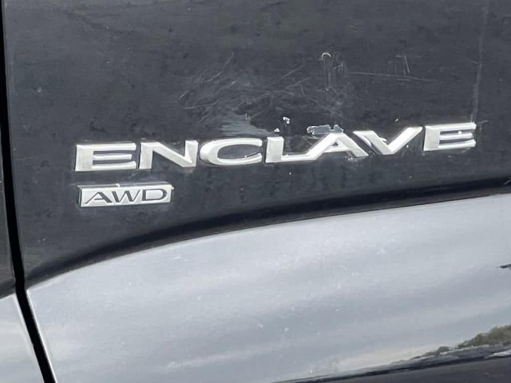 Used 2024 Buick Enclave Essence SUV