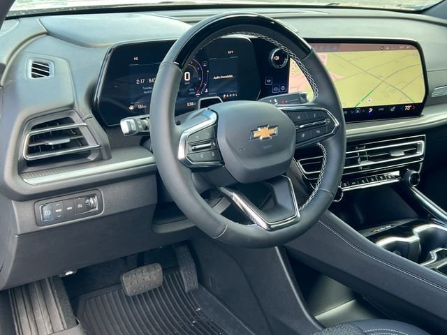 2025 Chevrolet Traverse LT - Photo 17