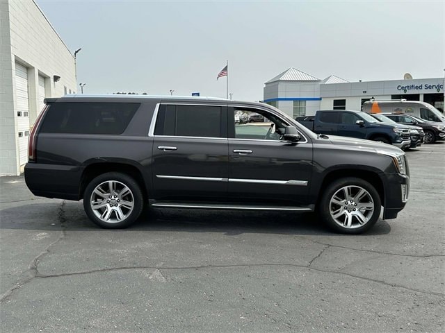 Used 2015 Cadillac Escalade ESV Premium with VIN 1GYS4TKJ0FR584550 for sale in Rockford, MI