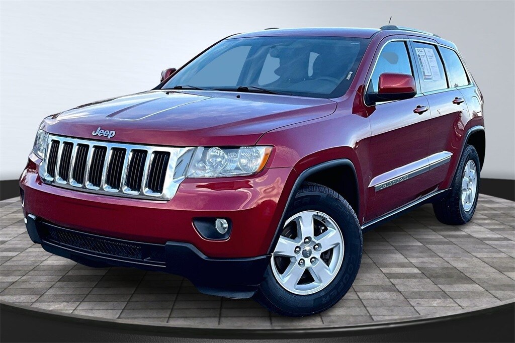 Used 2011 Jeep Grand Cherokee Laredo SUV