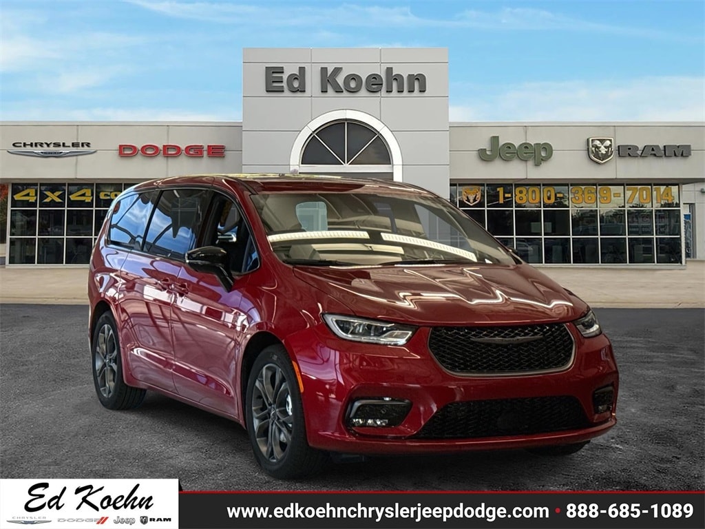 New 2026 Chrysler Pacifica SELECT Passenger Van