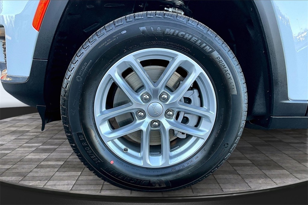 2025 Jeep Grand Cherokee L Laredo - Photo 13