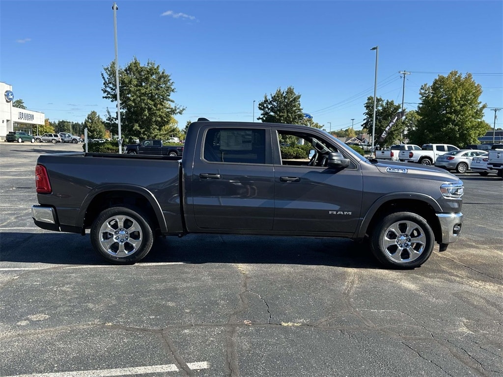 New 2026 Ram 1500 BIG HORN CREW CAB 4X4 5'7 BOX Pickup