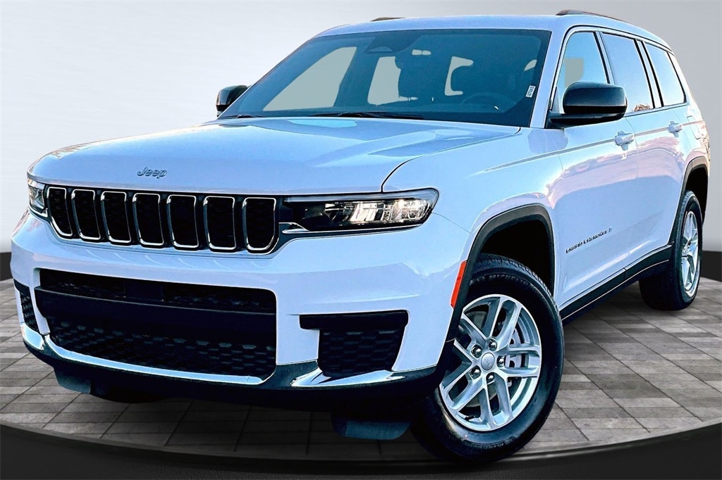 New 2025 Jeep Grand Cherokee L LAREDO X 4X4 Sport Utility