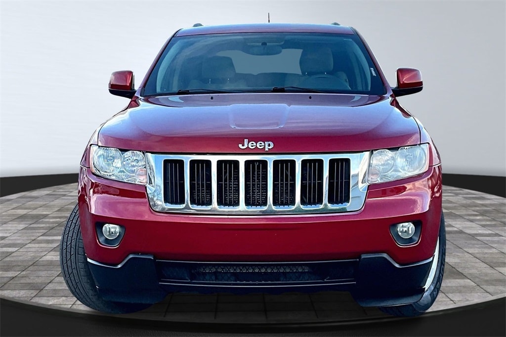 Used 2011 Jeep Grand Cherokee Laredo with VIN 1J4RR4GG8BC575532 for sale in Greenville, MI