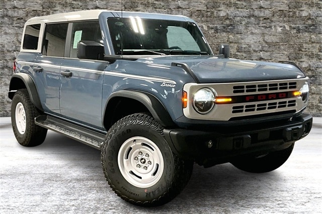 2025 Ford Bronco 4-Door Heritage Editon's photo