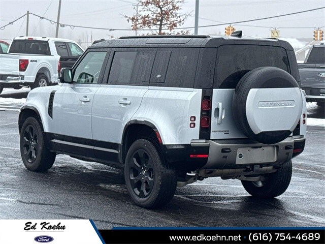 2021 Land Rover Defender 110 X-Dynamic HSE photo 4