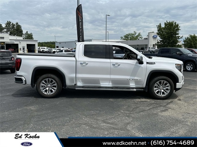 Used 2024 GMC Sierra 1500 Denali Denali with VIN 3GTUUGED8RG273562 for sale in Greenville, MI