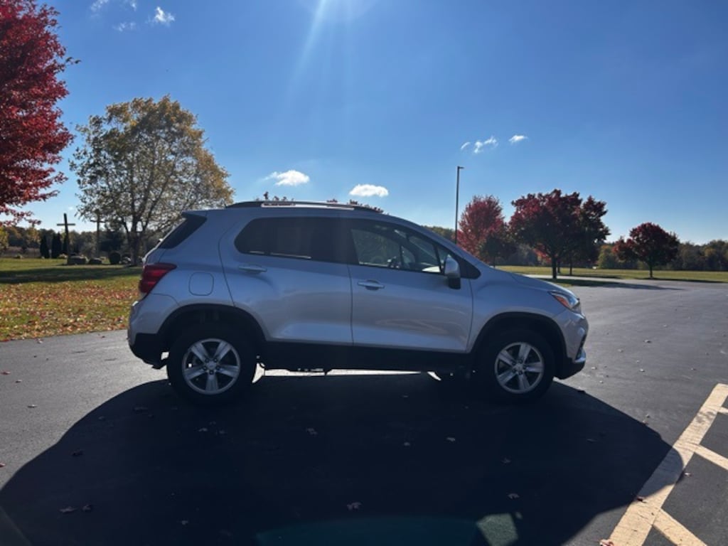 Used 2022 Chevrolet Trax LT SUV
