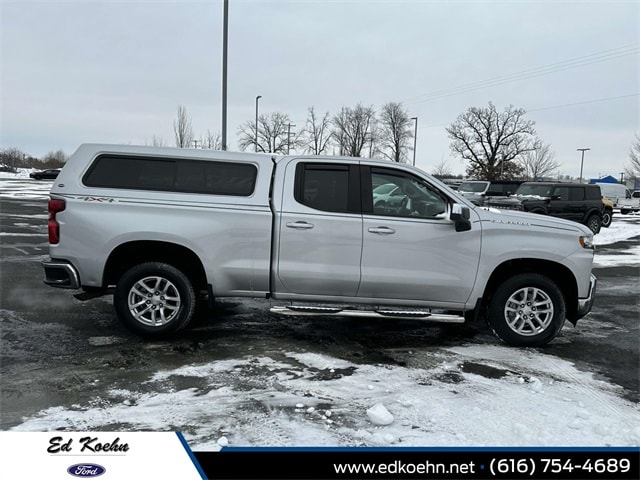 Used 2020 Chevrolet Silverado 1500 LT with VIN 1GCRYDEK7LZ286981 for sale in Greenville, MI