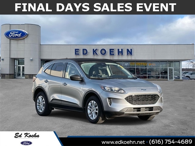 2022 Ford Escape SE's photo