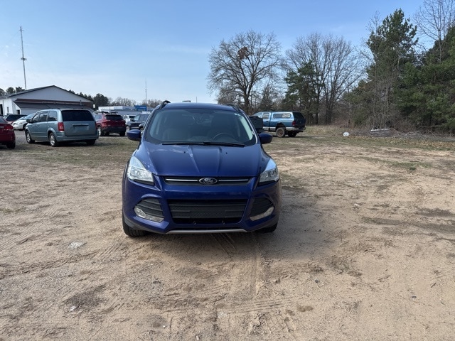 Used 2016 Ford Escape SE with VIN 1FMCU9GX1GUA52387 for sale in Greenville, MI