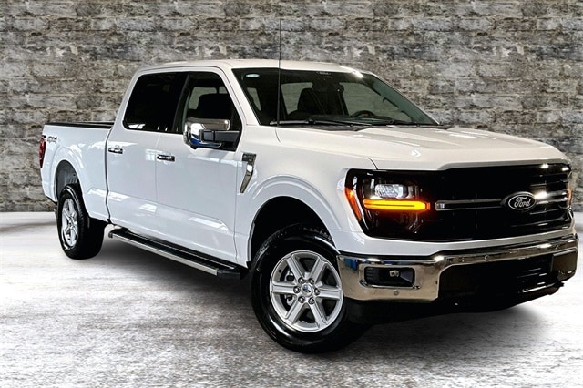 2025 Ford F-150 XLT's photo
