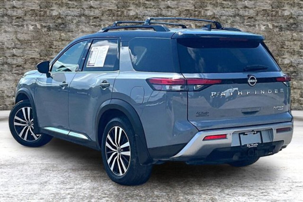 Used 2024 Nissan Pathfinder Platinum SUV