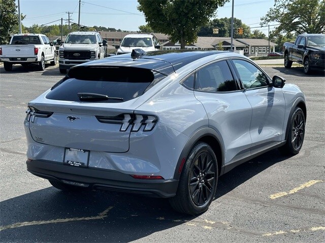2025 Ford Mustang Mach-E Select photo 2