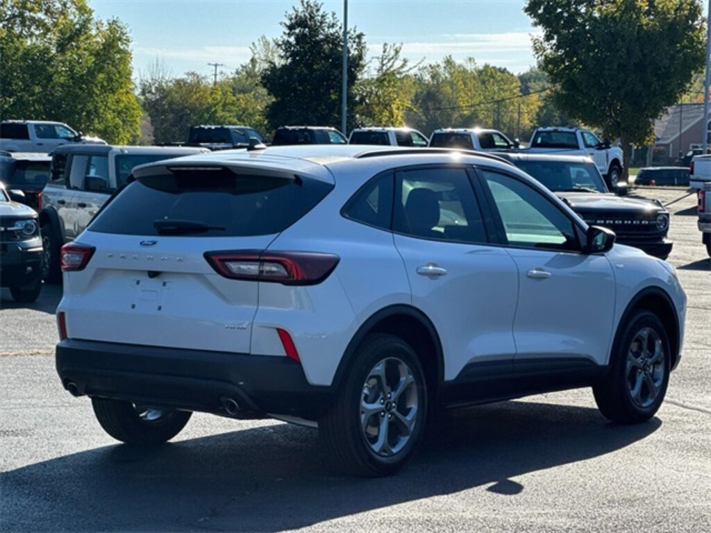 New 2025 Ford Escape ST-Line SUV