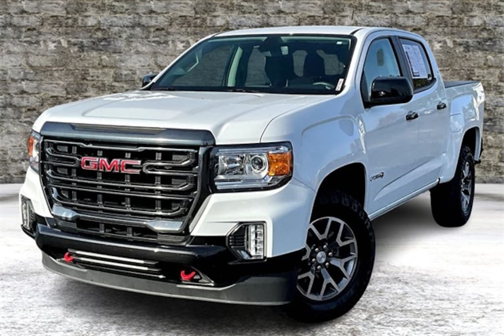 Used 2022 GMC Canyon AT4 w/Leather Truck