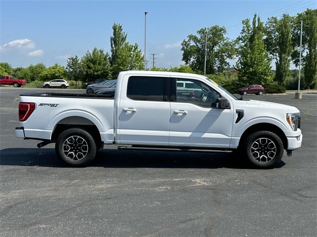 Used 2022 Ford F-150 XLT with VIN 1FTEW1EP2NKD73813 for sale in Greenville, MI