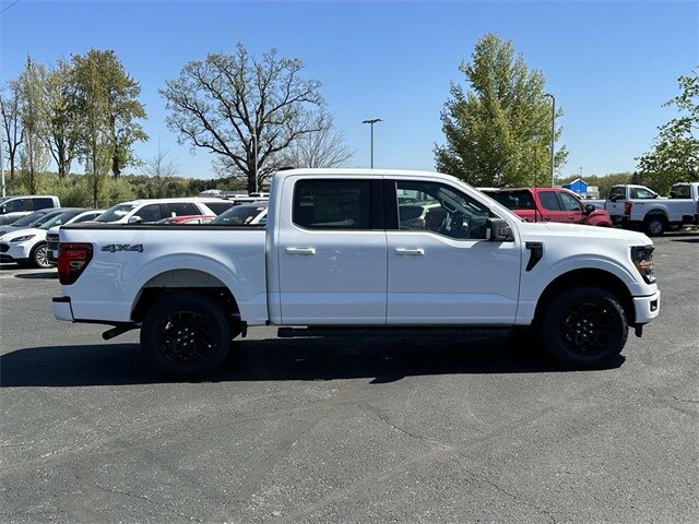 2025 Ford F-150 XLT photo 3
