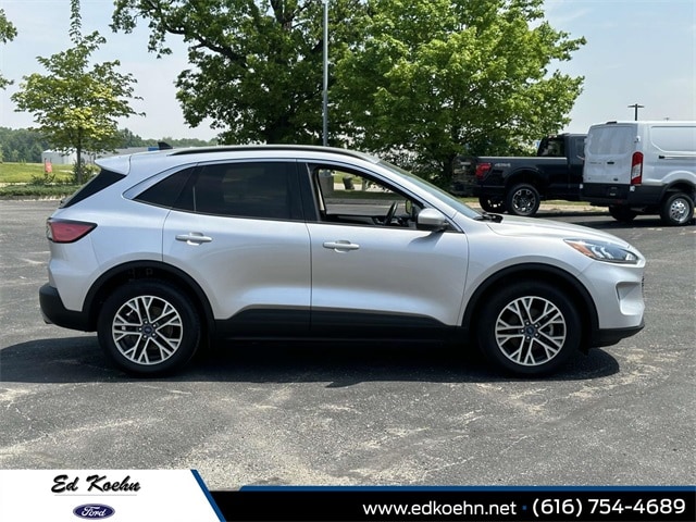Used 2020 Ford Escape SEL with VIN 1FMCU9H66LUA08479 for sale in Greenville, MI
