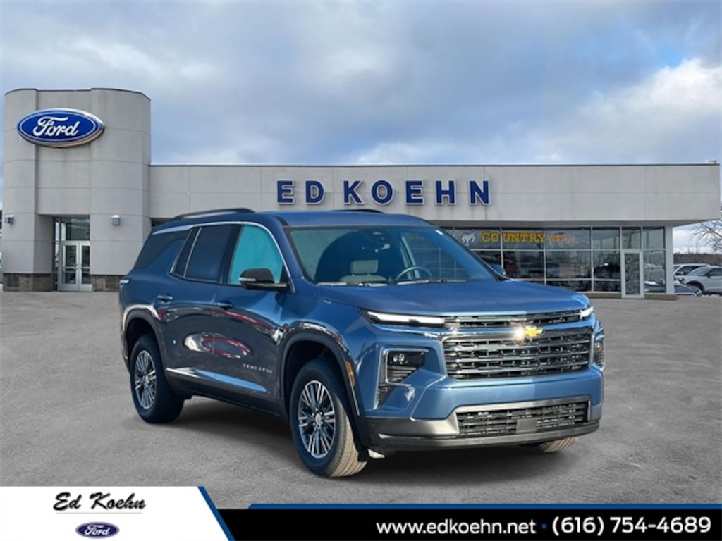 Used 2024 Chevrolet Traverse LT SUV