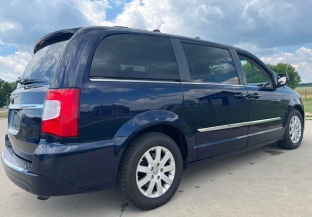 Used 2013 Chrysler Town & Country Touring with VIN 2C4RC1BG5DR743571 for sale in Greenville, MI