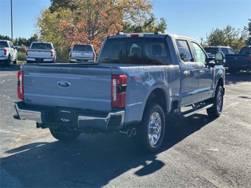 New 2026 Ford F-350SD Lariat Truck