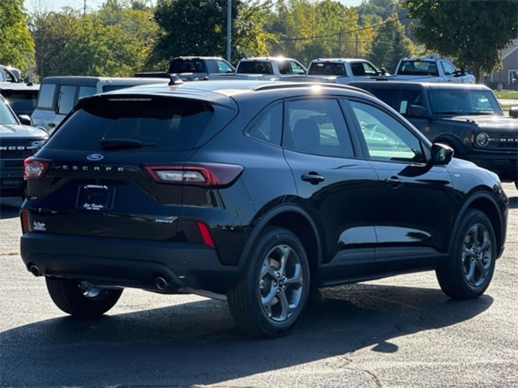 New 2026 Ford Escape ST-Line Select SUV